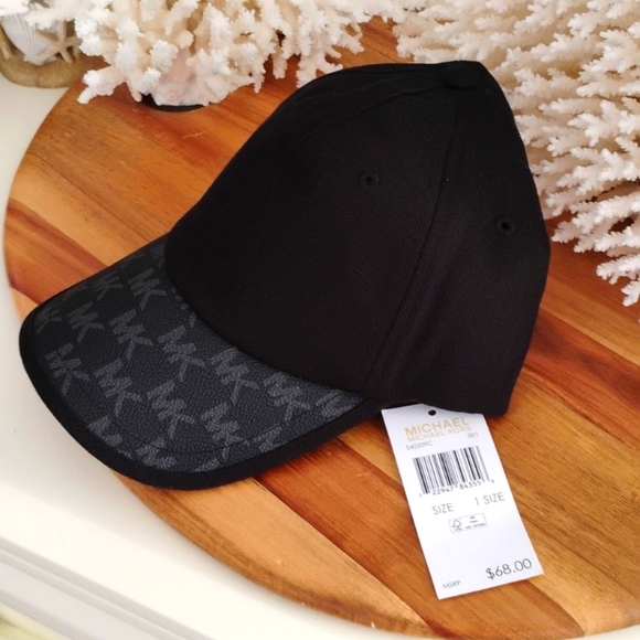 Michael Kors 🔥 NWT 🔥 Black Cap w/ logo design on the brim in leather material. - Picture 5 of 12